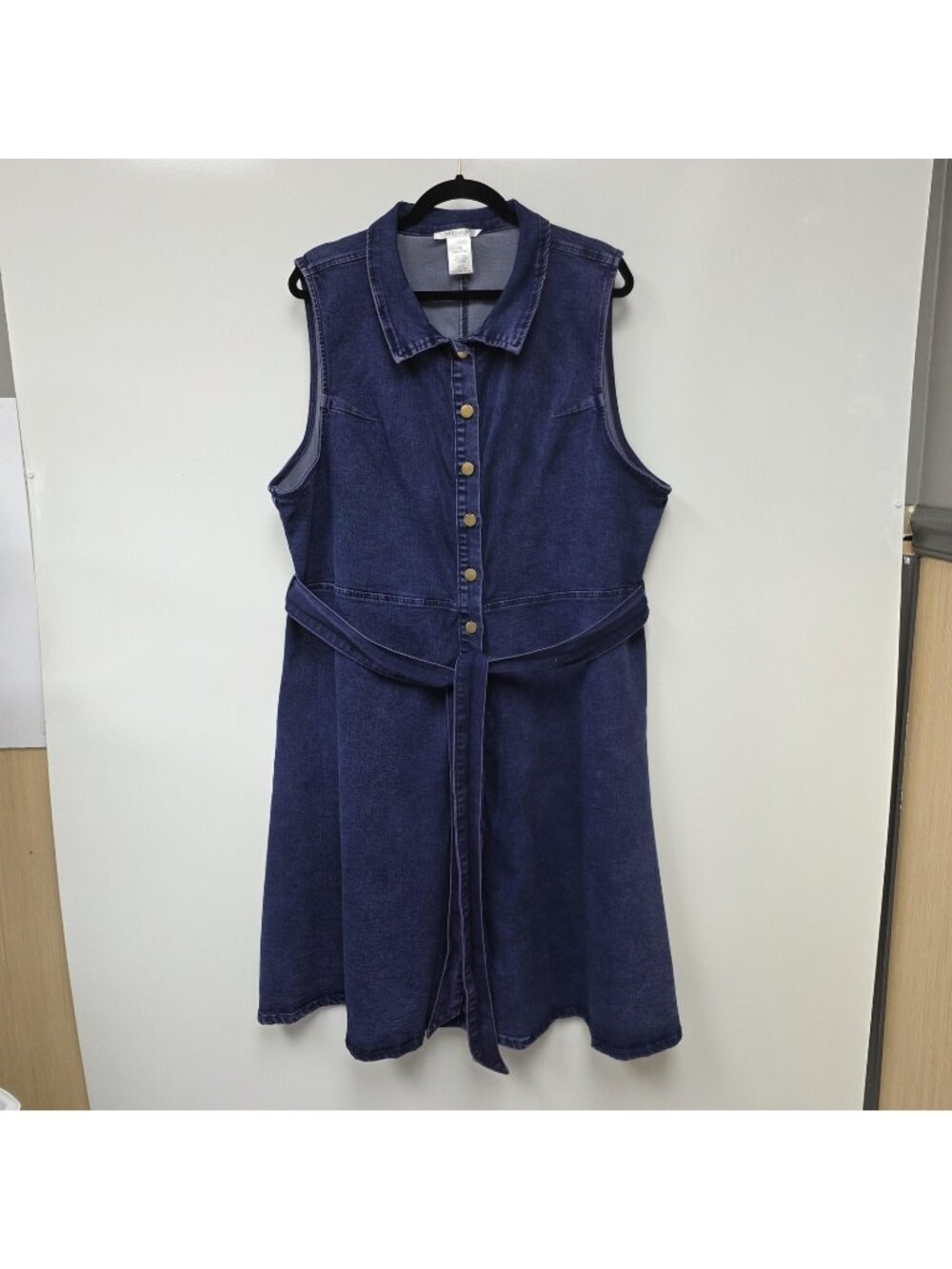 Masseys Shirt Dress Womens 2X Blue Denim Sleeveless Button Front Belted A-Line
